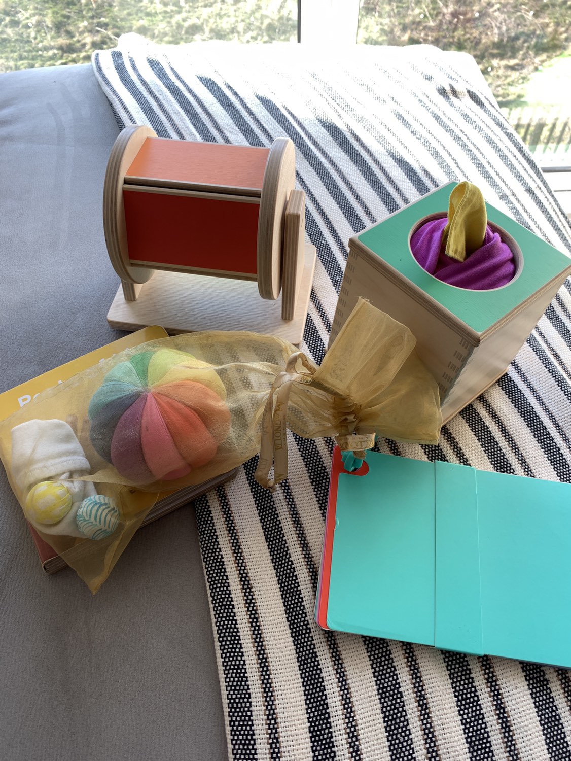Lovery Toys - 5-6 months thumbnail