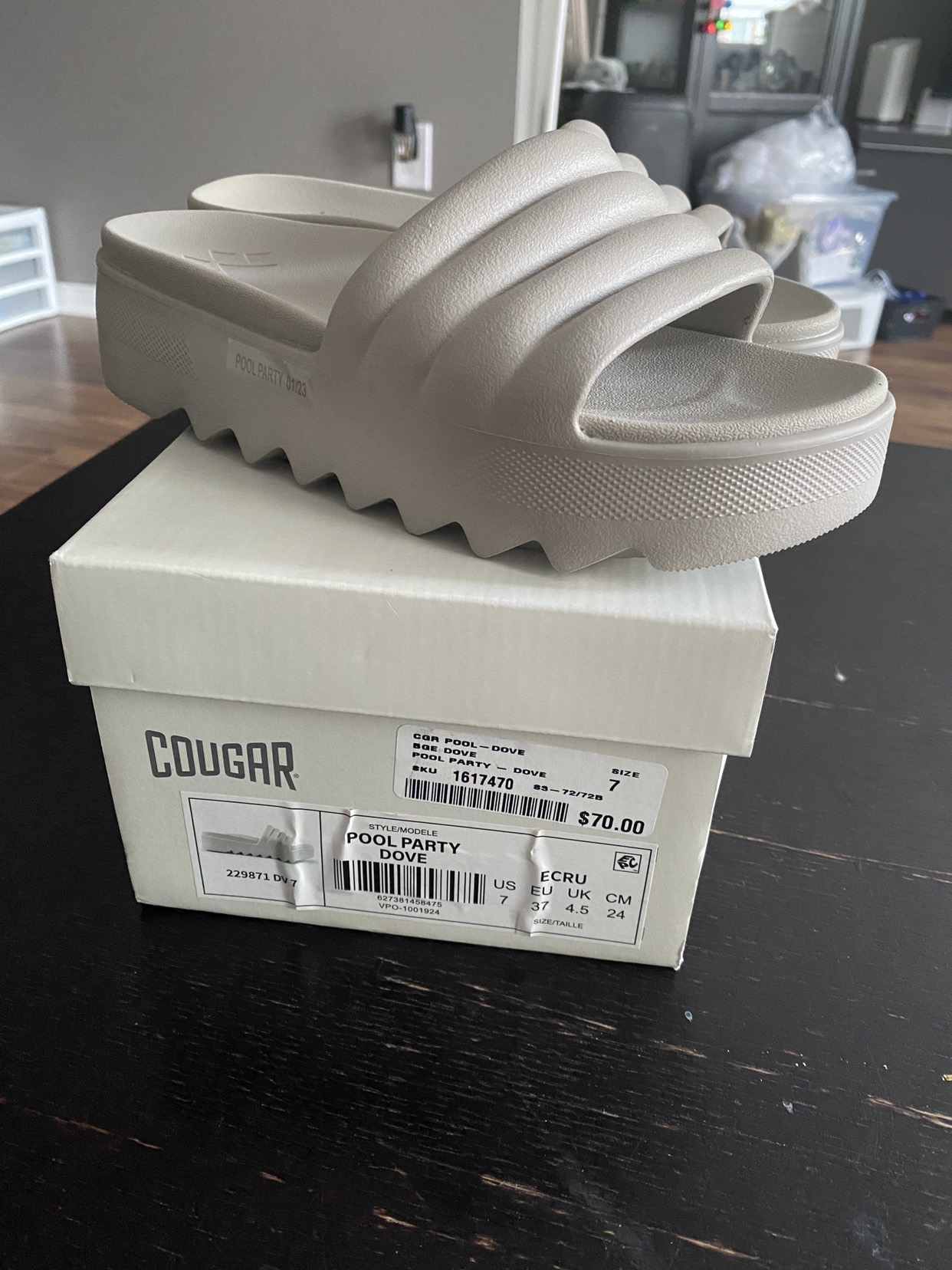 Cougar sandals thumbnail
