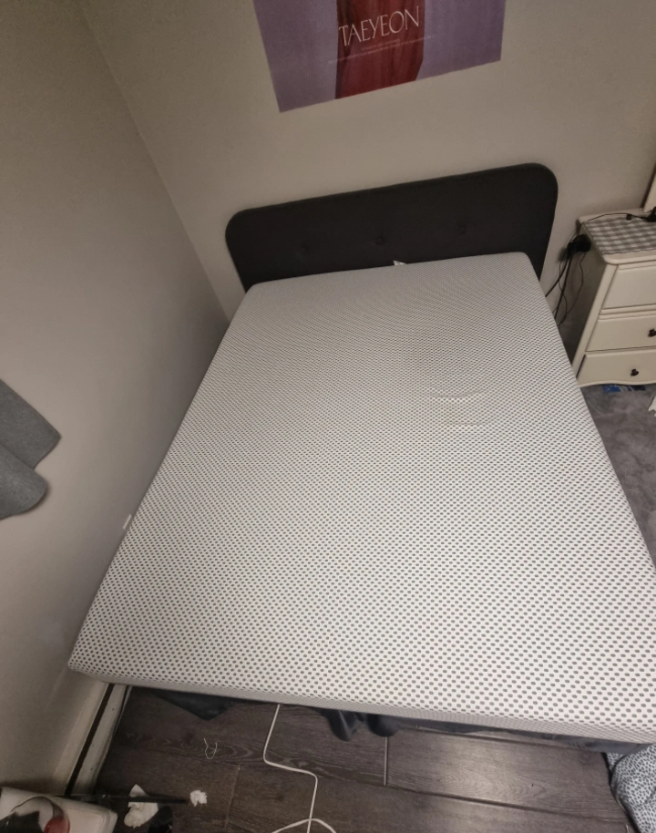 QUEEN MEMORY FOAM mattress w/ BOXSPRING AND BEDFRAME - photo 2