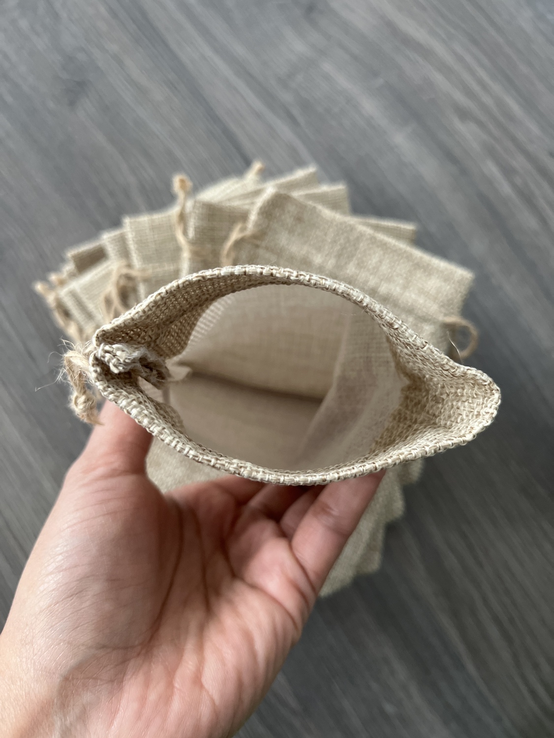 Set of 10 small burlap bags image indicator(2)