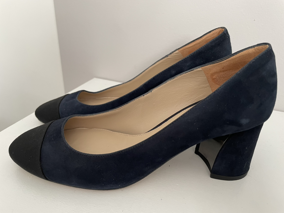 EU 36 Massimo Dutti Block Heel Shoes image indicator(2)