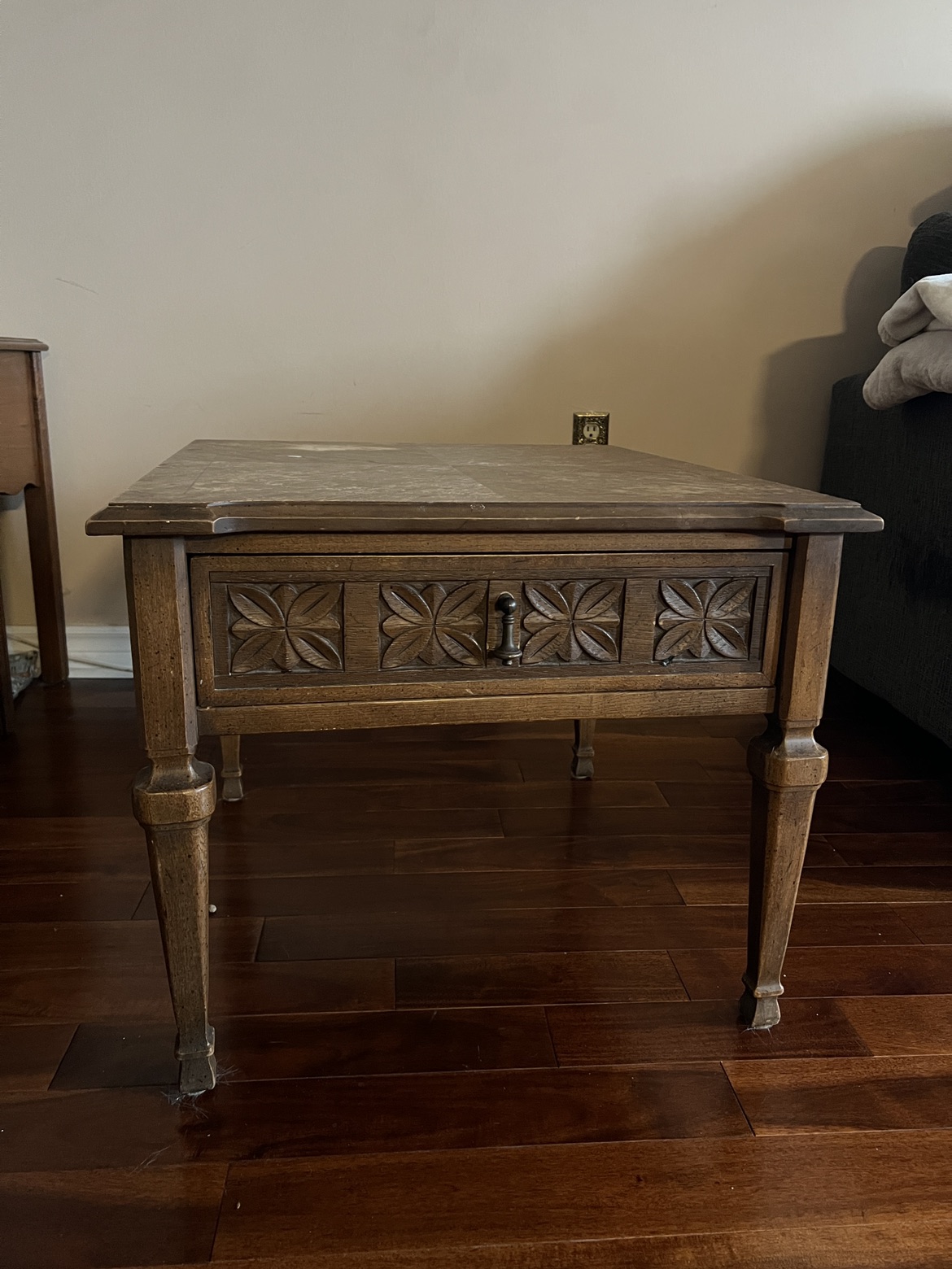 Antique End Table thumbnail