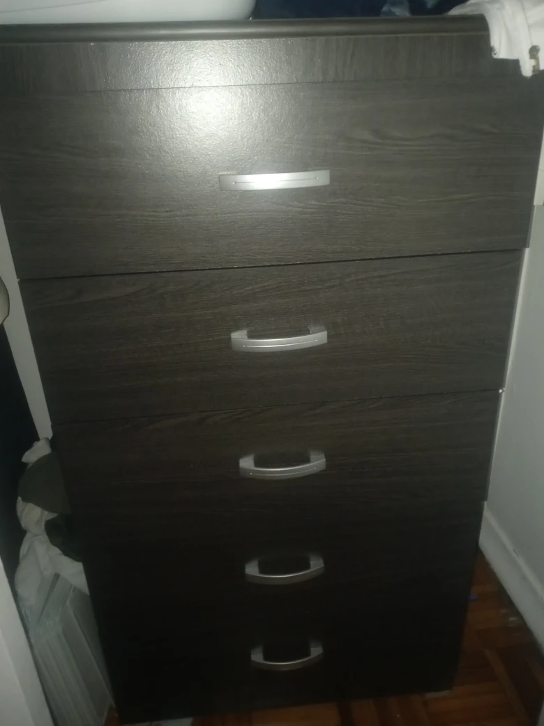 Dresser