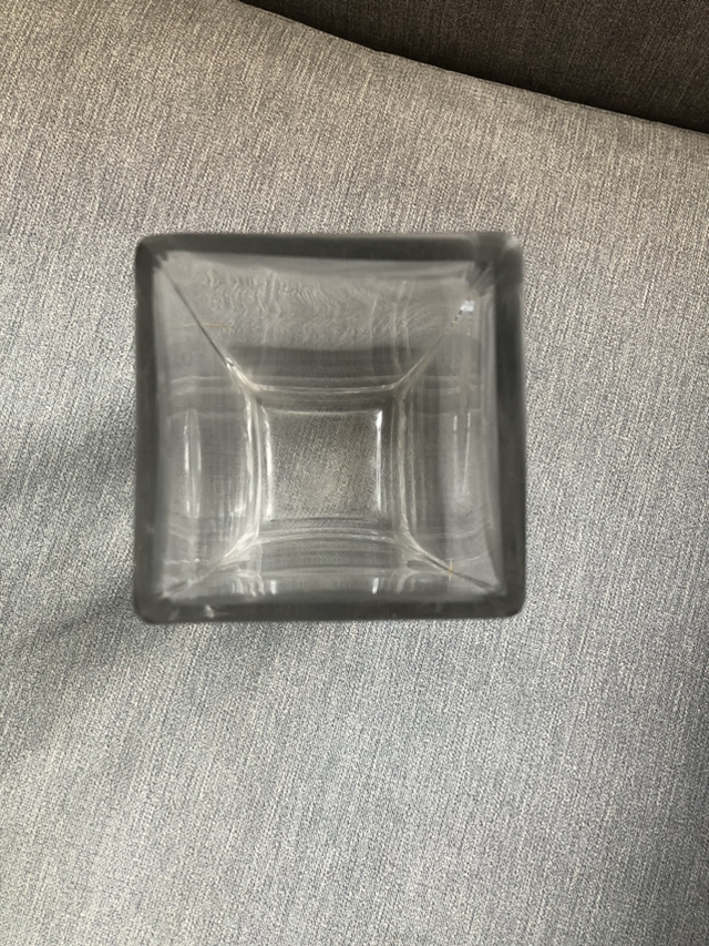 Glass Vase image indicator(2)