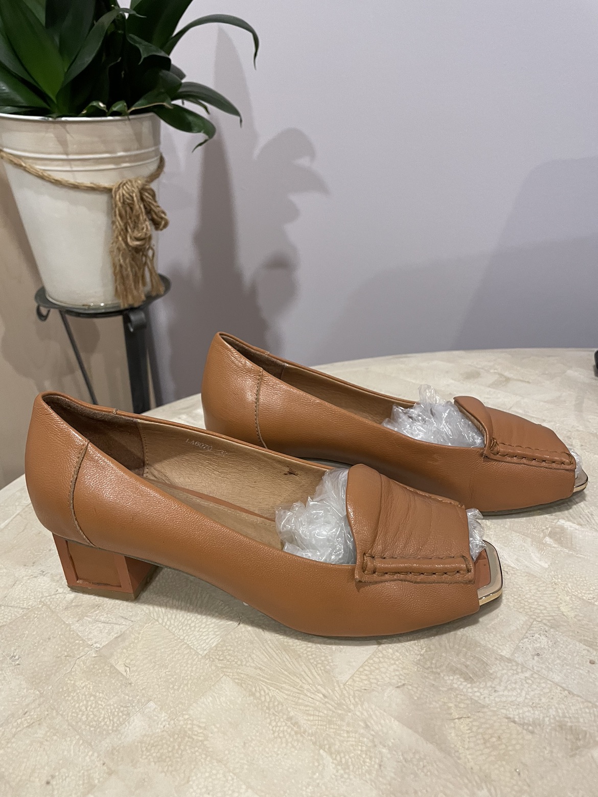 New leather shoes image indicator(2)