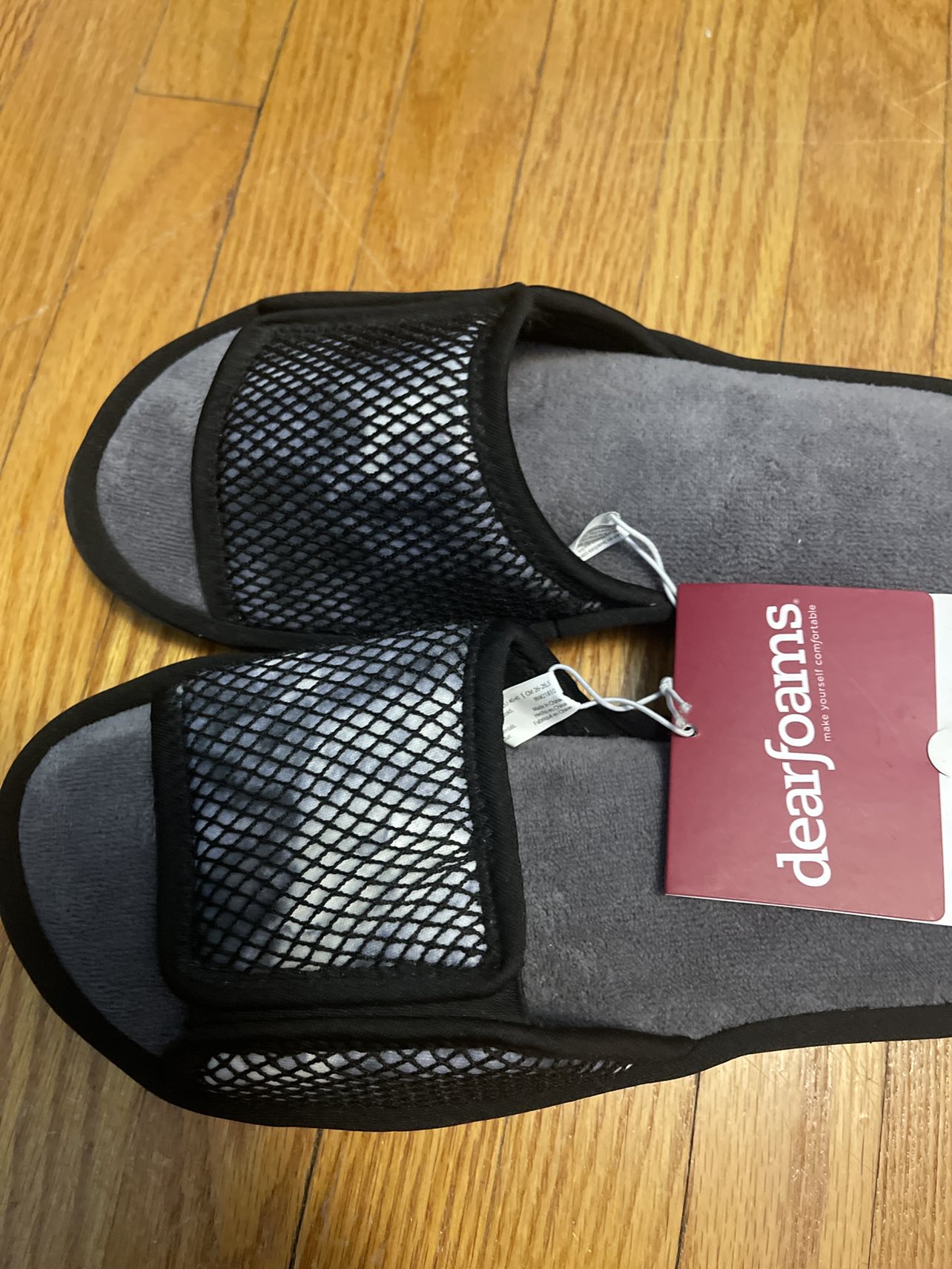 Women’s Dearfoams Slippers image indicator(2)