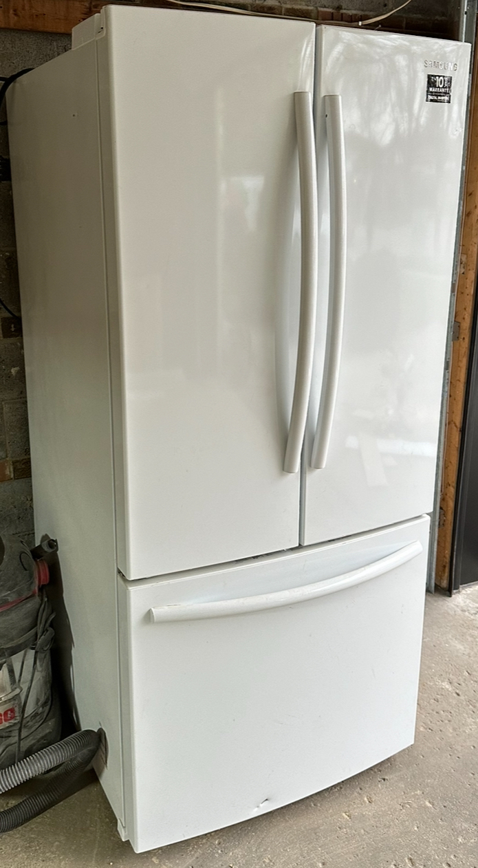 Fridge - photo 3