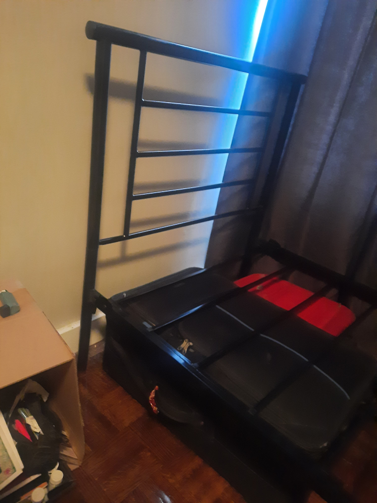 Metal twin size bed frame - photo 2
