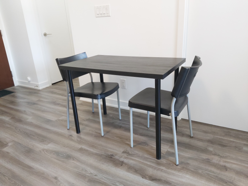 Desk table and chairs image indicator(2)