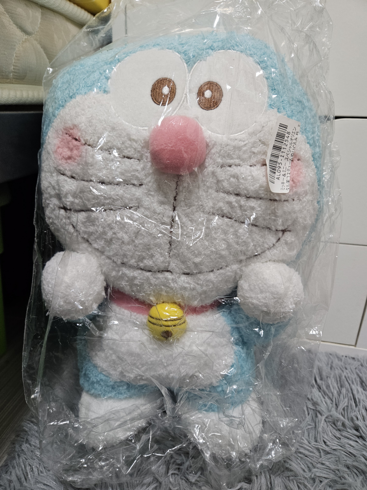 Doraemon stuff toy 13.5'