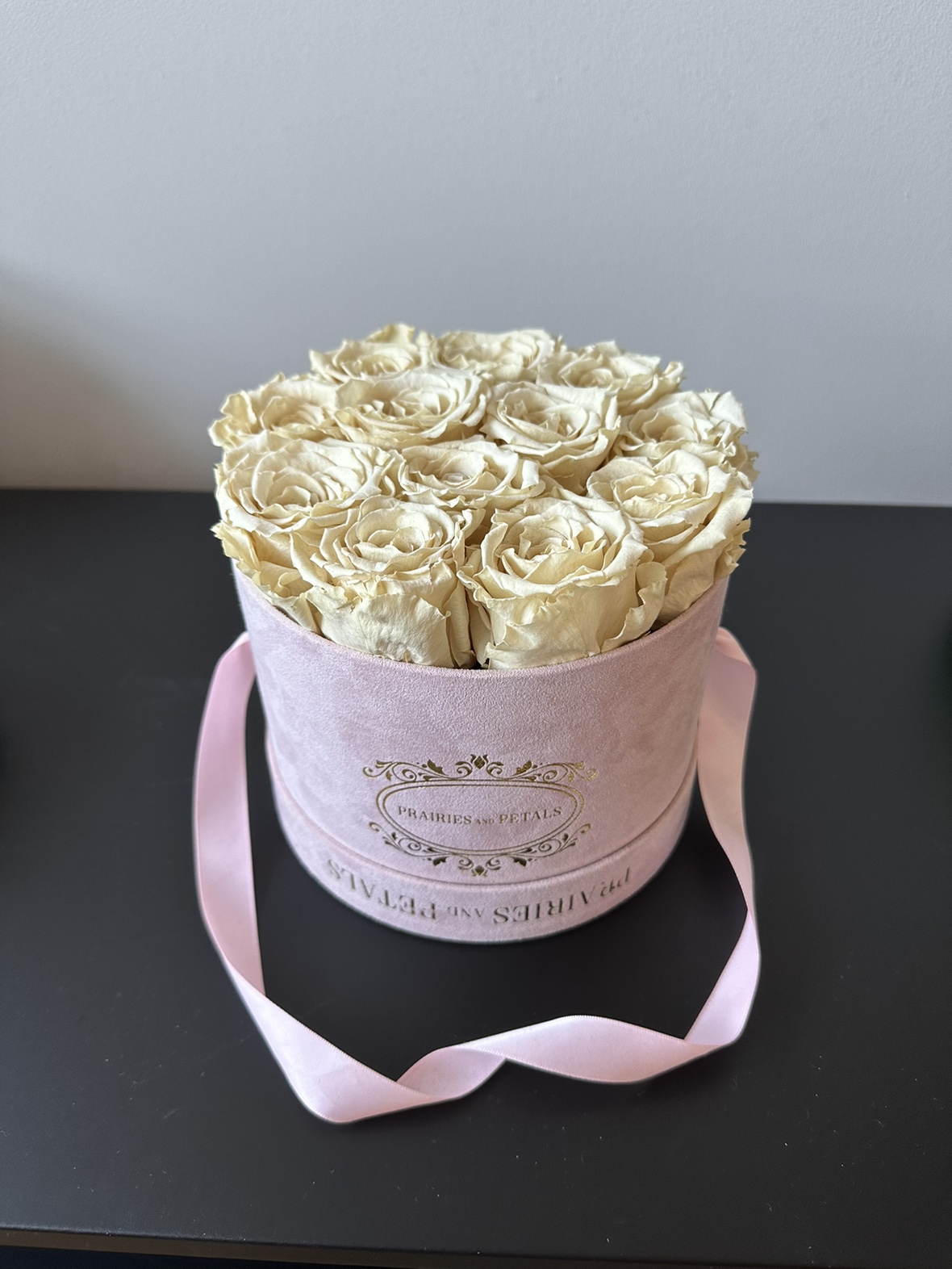 12 REAL ROSES - Longevity Floral Arrangement - photo 2