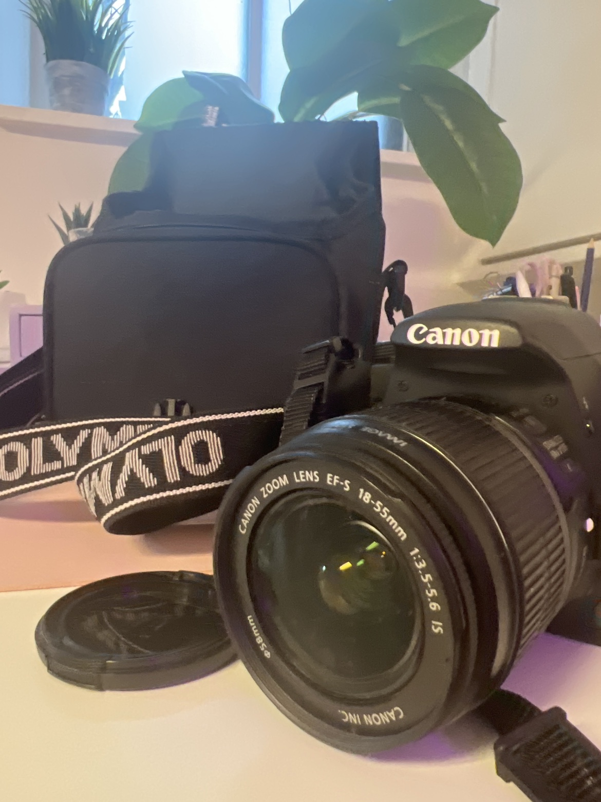 Canon DLSR camera rebel T1i EOS thumbnail