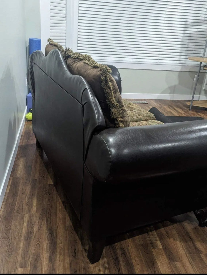 love seat