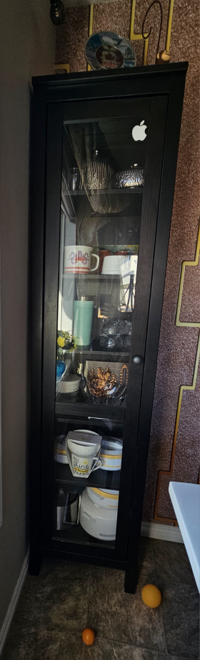 2 corner cabinets - photo 2