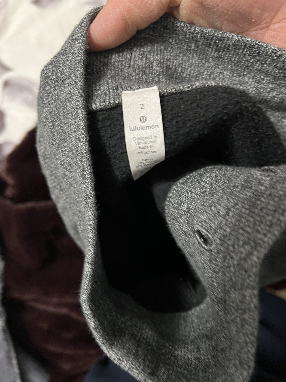 Like new Lululemon scuba sweatpants size 2 - photo 2