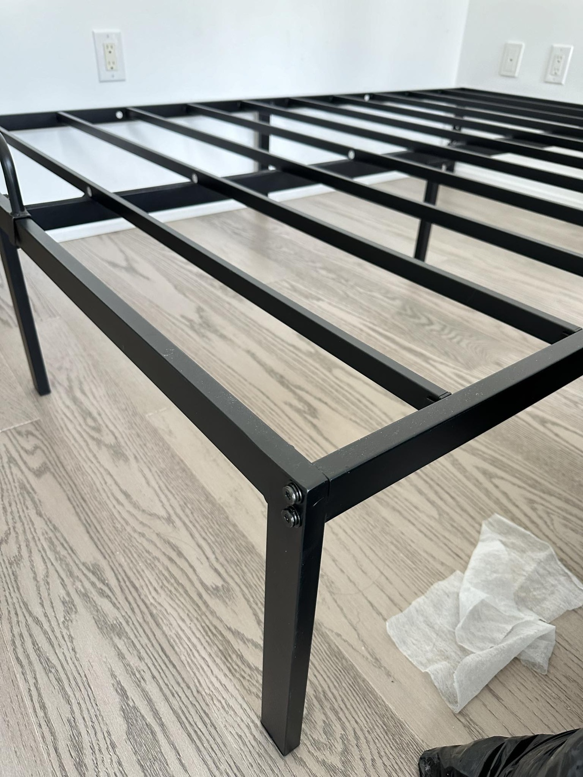 Bedframe Size Quee - photo 2