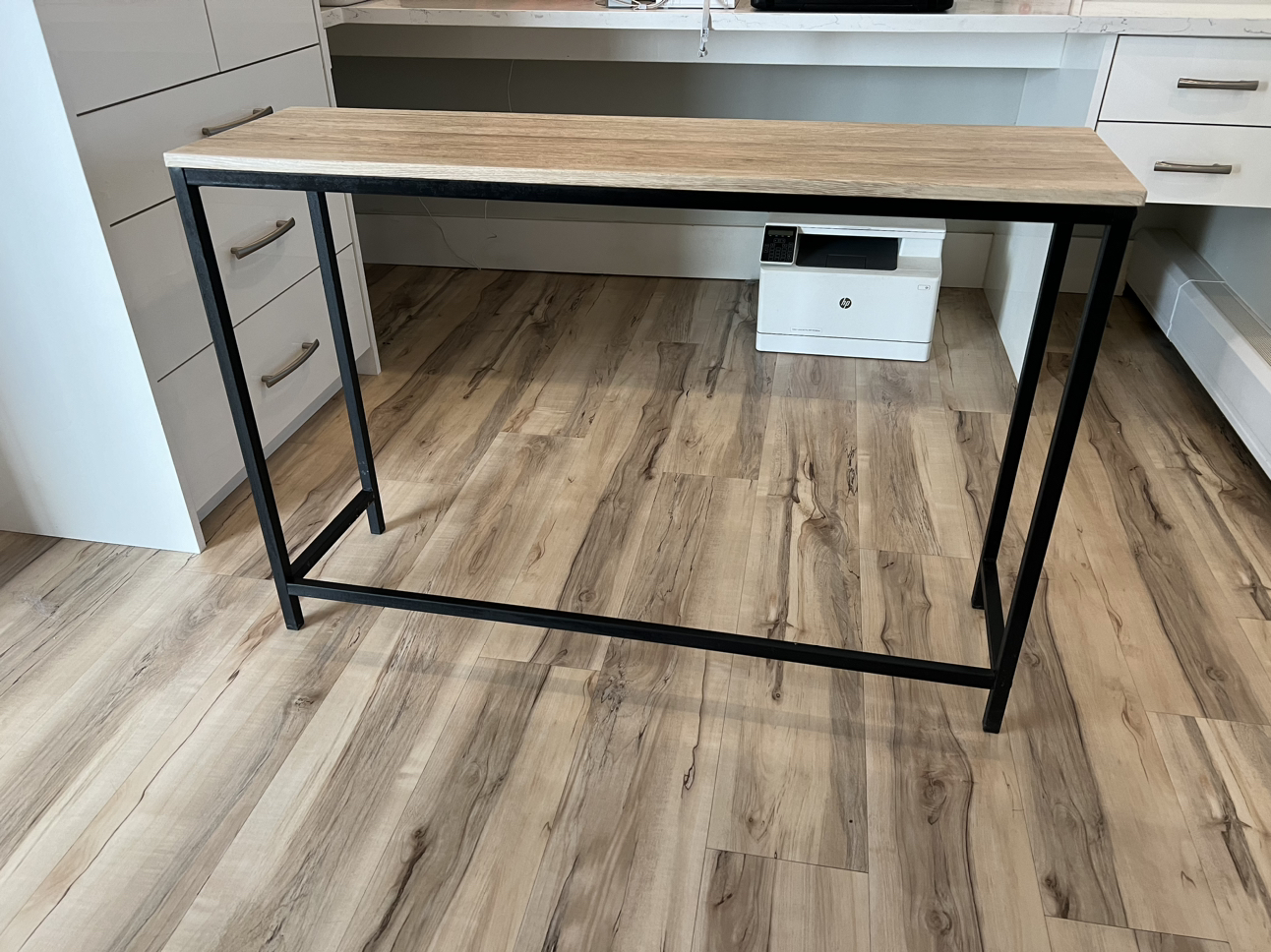 Entry table - photo 4