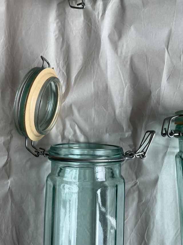 Tall glass jars with wire bale clasp image indicator(2)