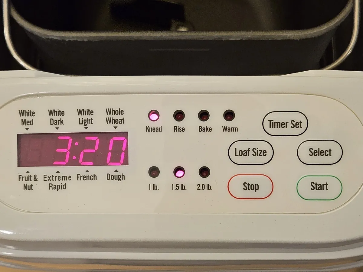 Breadman TR444 2-Pound Rapid-Bake image indicator(2)