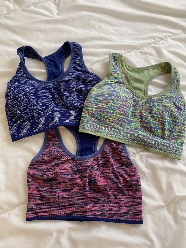 Sports bra’s. thumbnail