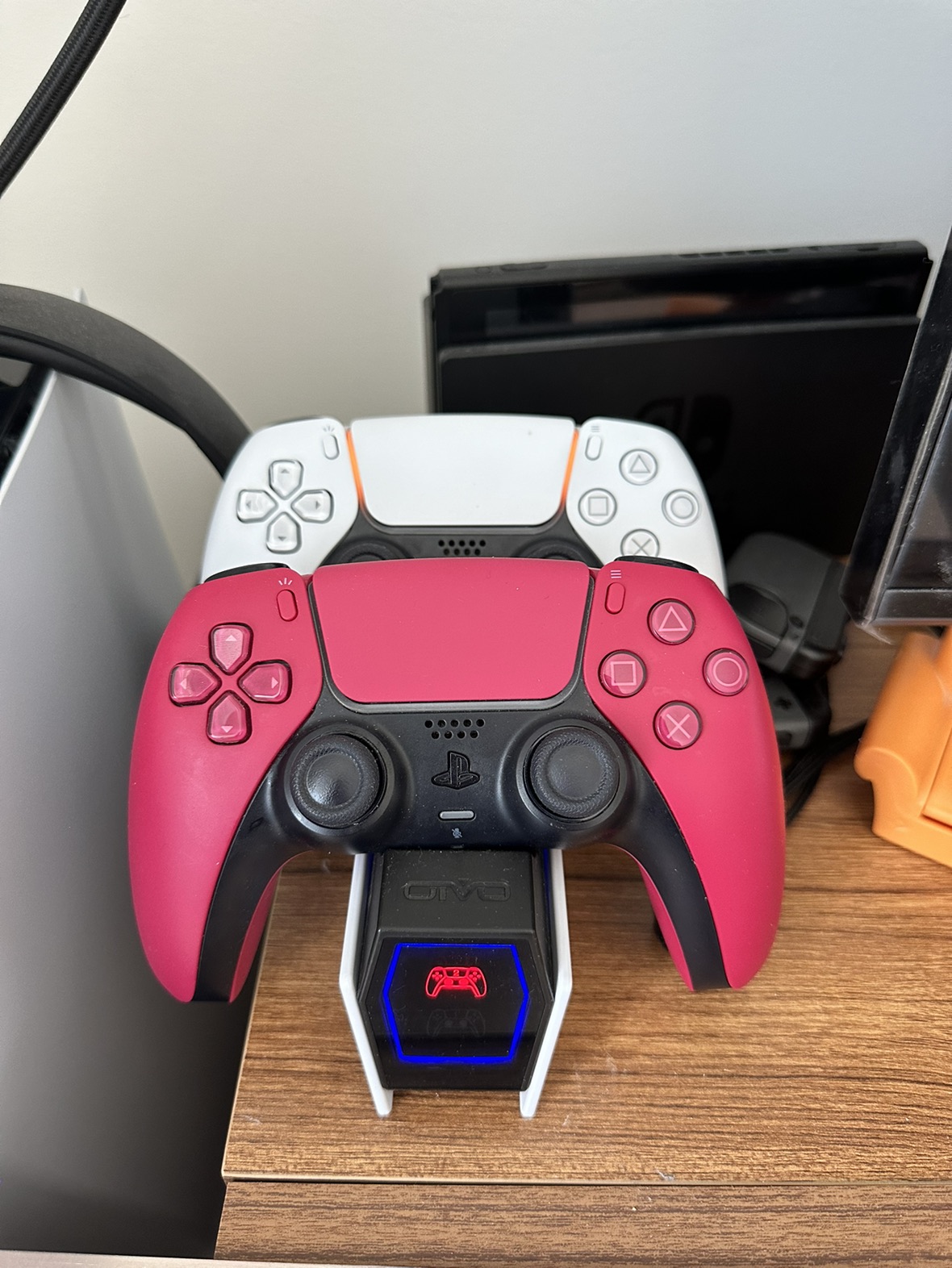 SONY PS5 Disc edition with 2 controller 🎮 - photo 5