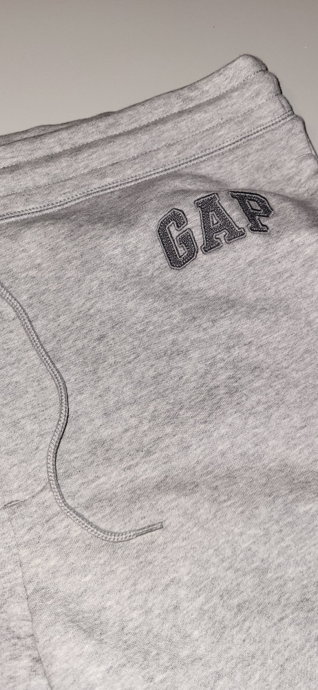 Gap fleece pants