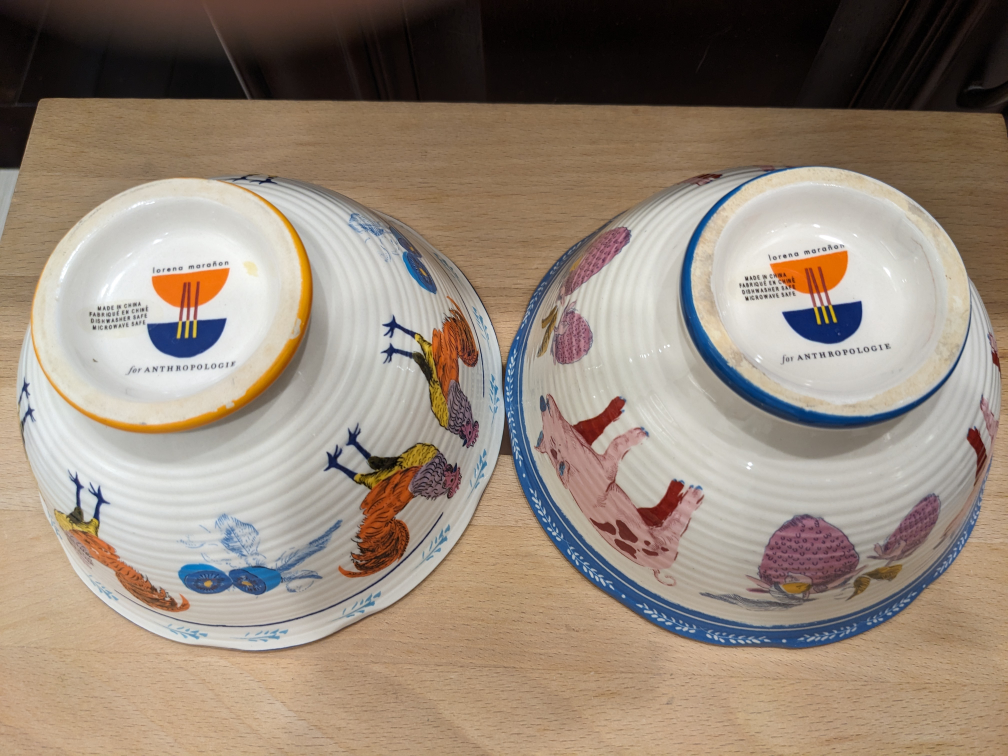 Anthropologie Chicken & Piggy Bowls 2pcs🥕 image indicator(5)