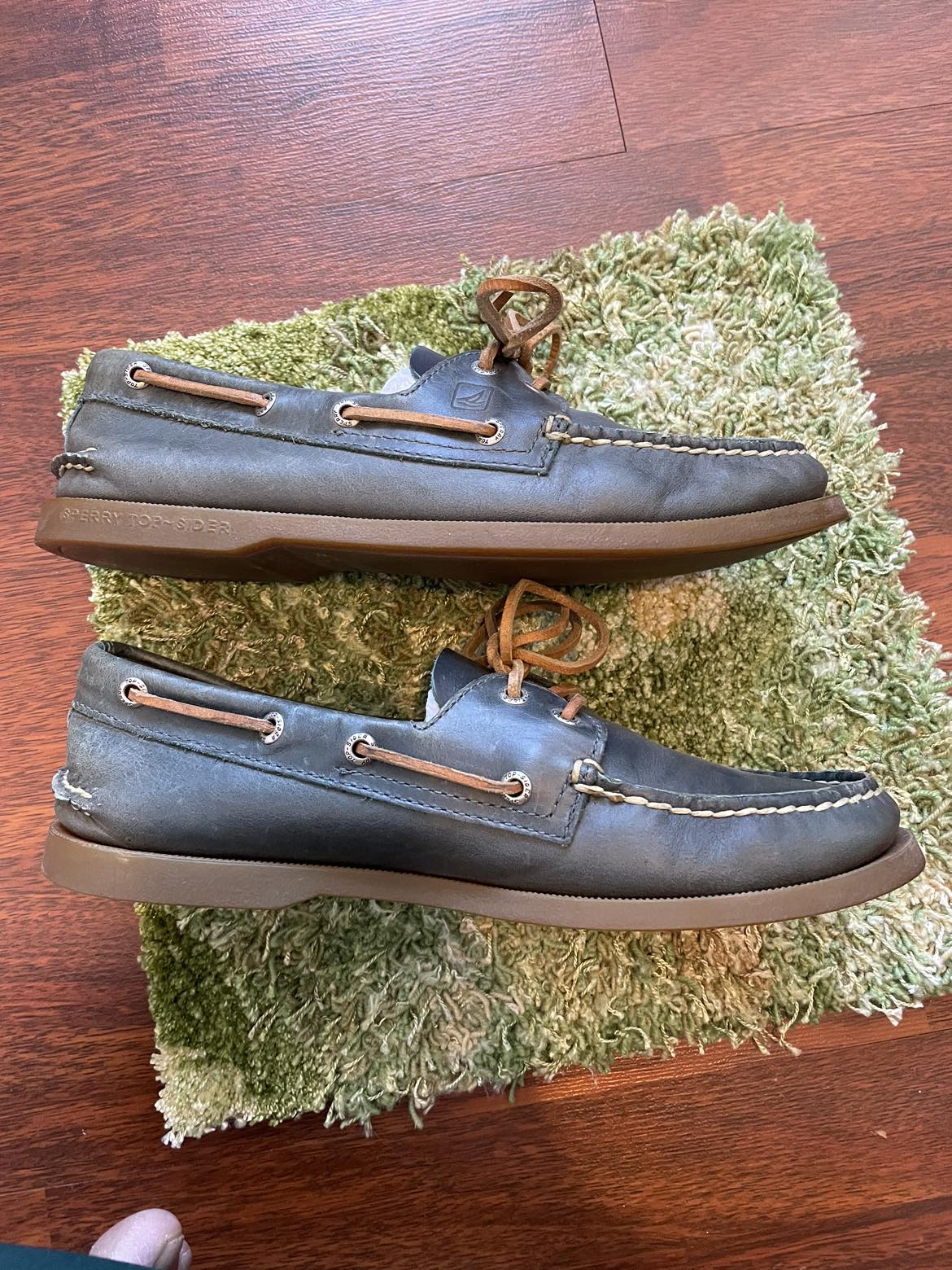 Men’s Sperry Boat Shoes image indicator(4)