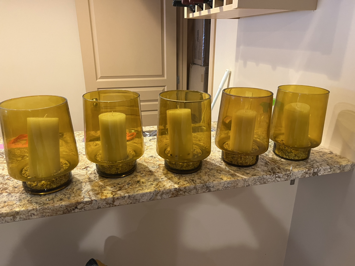 5 Patio candles with glass holders thumbnail
