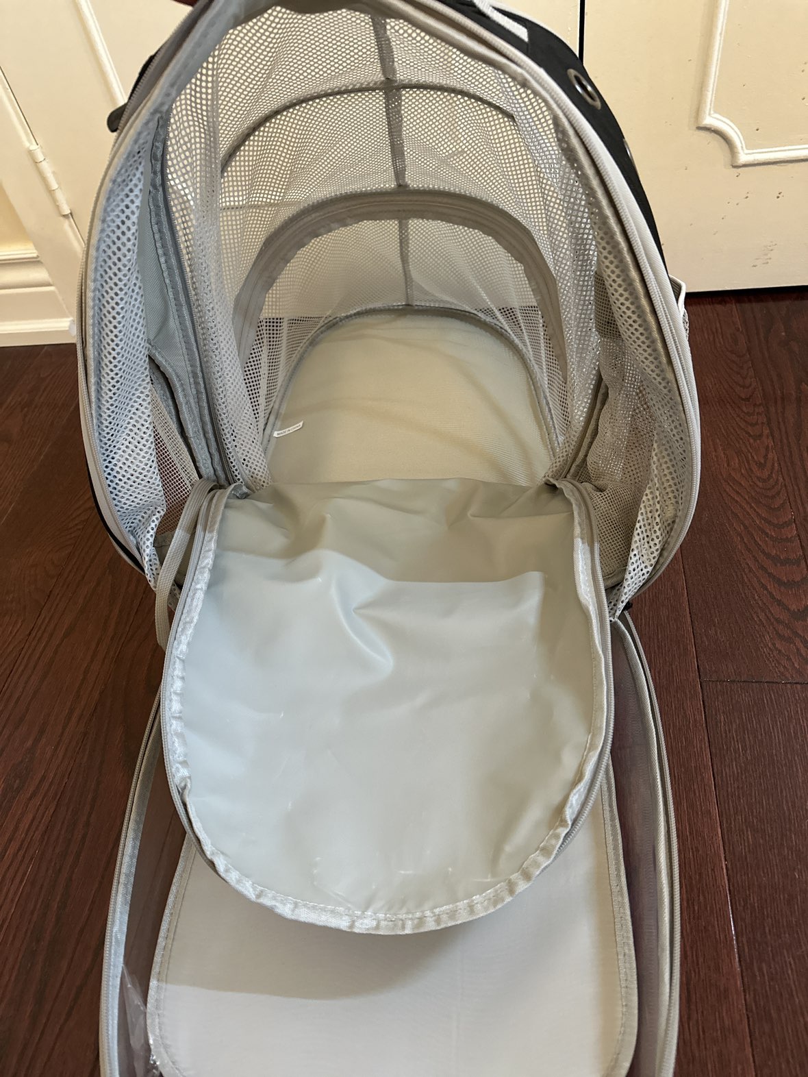 Pet Carrier backpack- extendable image indicator(6)