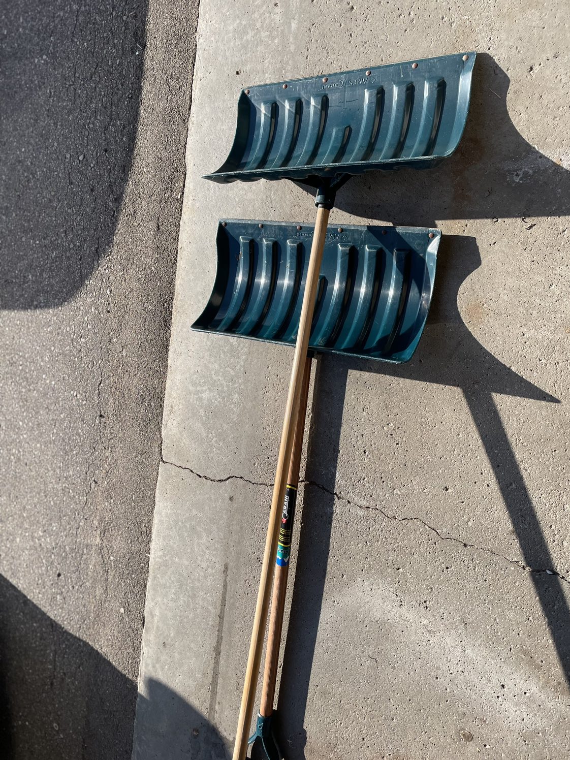 Snow Shovels