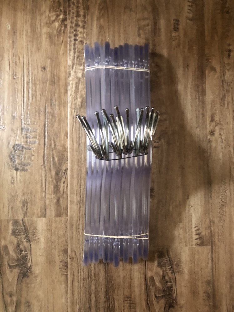 13 Heavy Duty Frosted Clear Plastic Hangers image indicator(2)