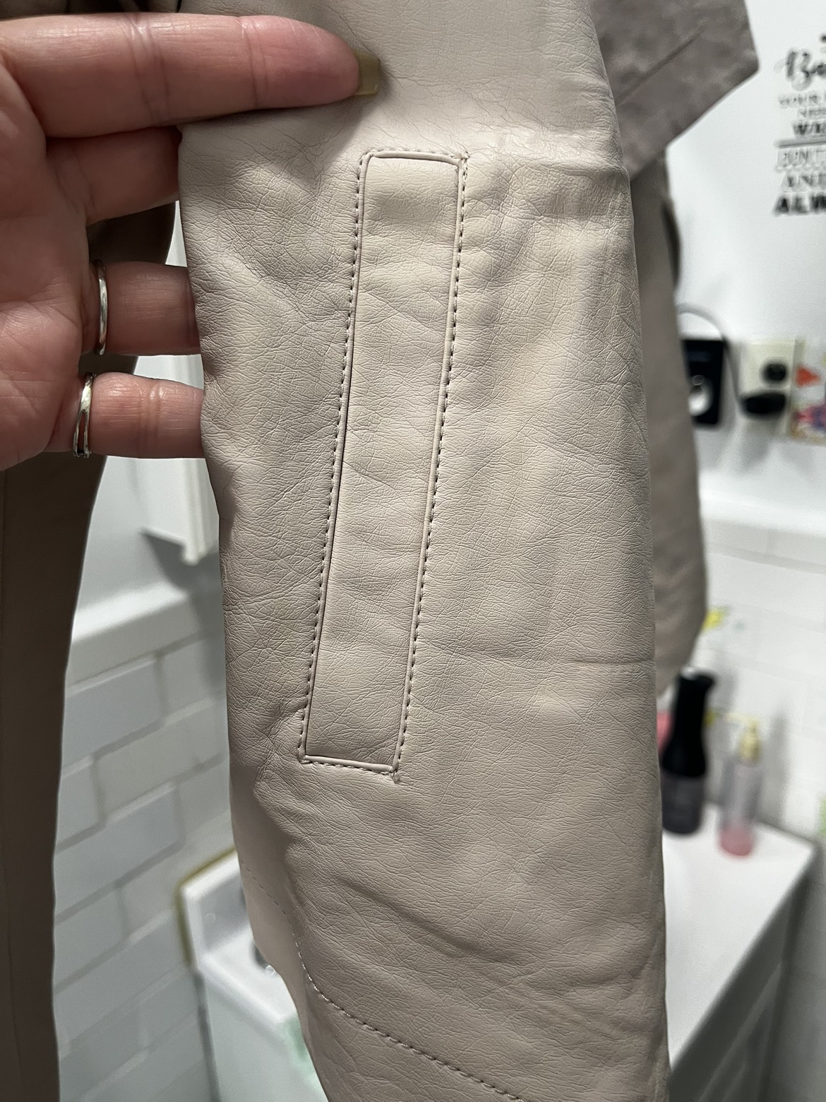 BNWT THE LIMITED JACKET image indicator(7)