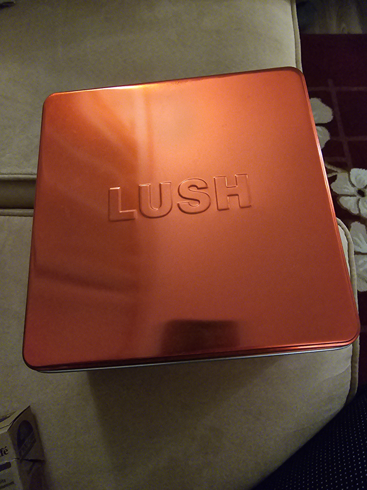 Box of Lush Products - photo 2
