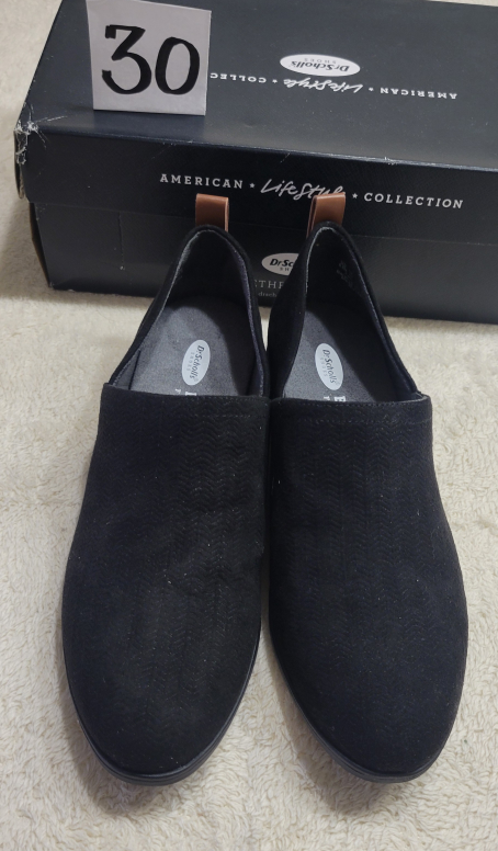 Naturalizer Women's Comfortable Shoes image indicator(7)