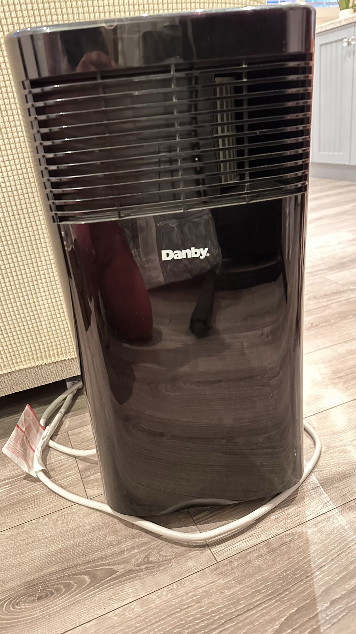 Danby 8000 BTU Portable Air Conditioner for Sale (like new) - photo 3