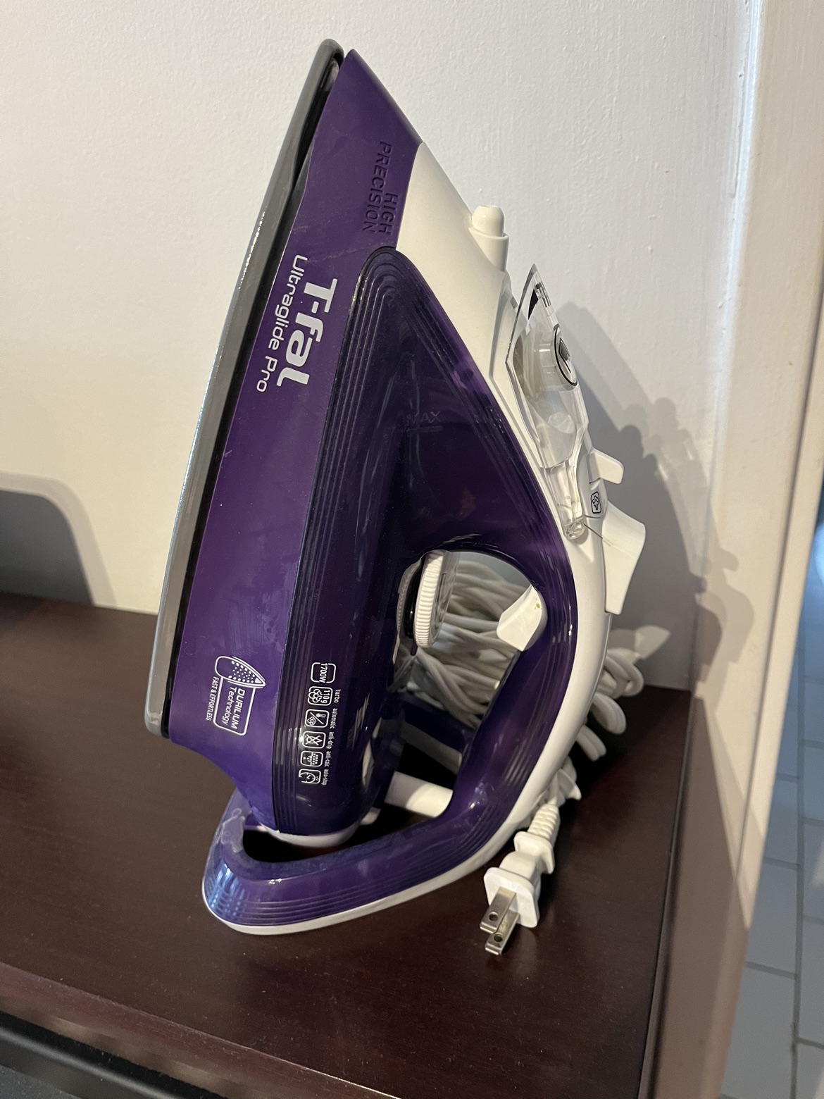 T-Fal Iron (10$)