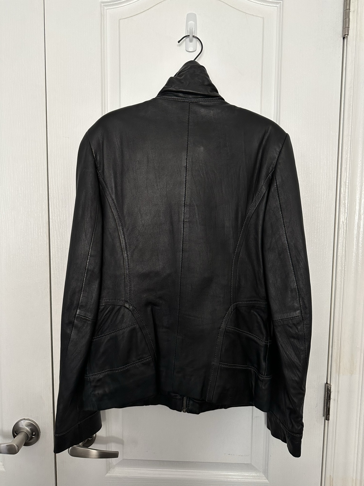 Danier leather jacket • black image indicator(3)