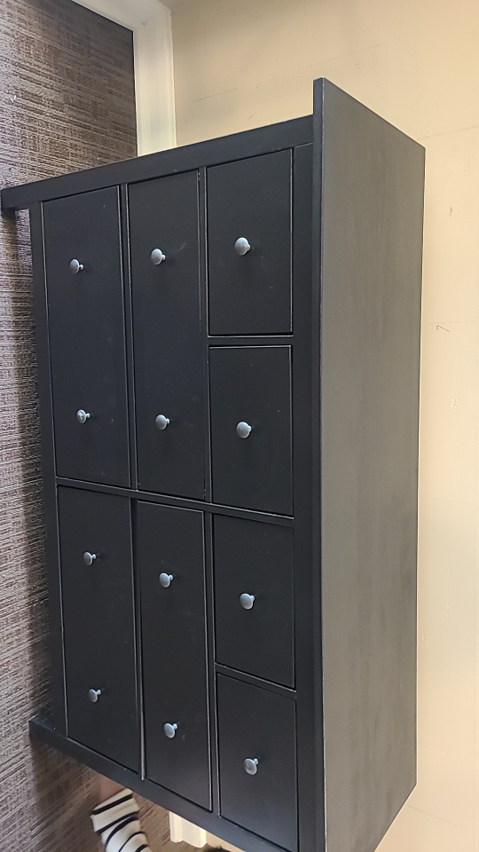hemnes 8 draw dresser like  new