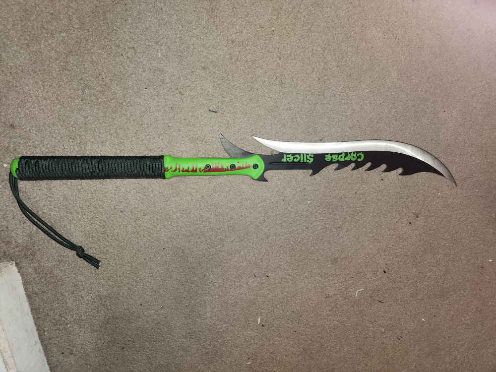 various knives and swords - photo 2
