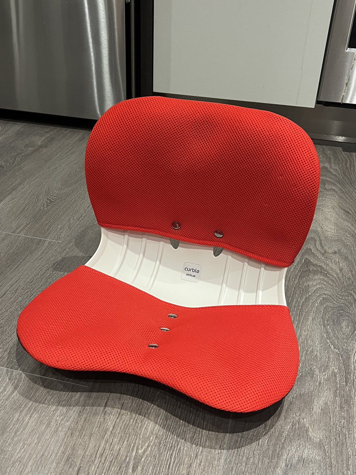 Curble chair back spine support