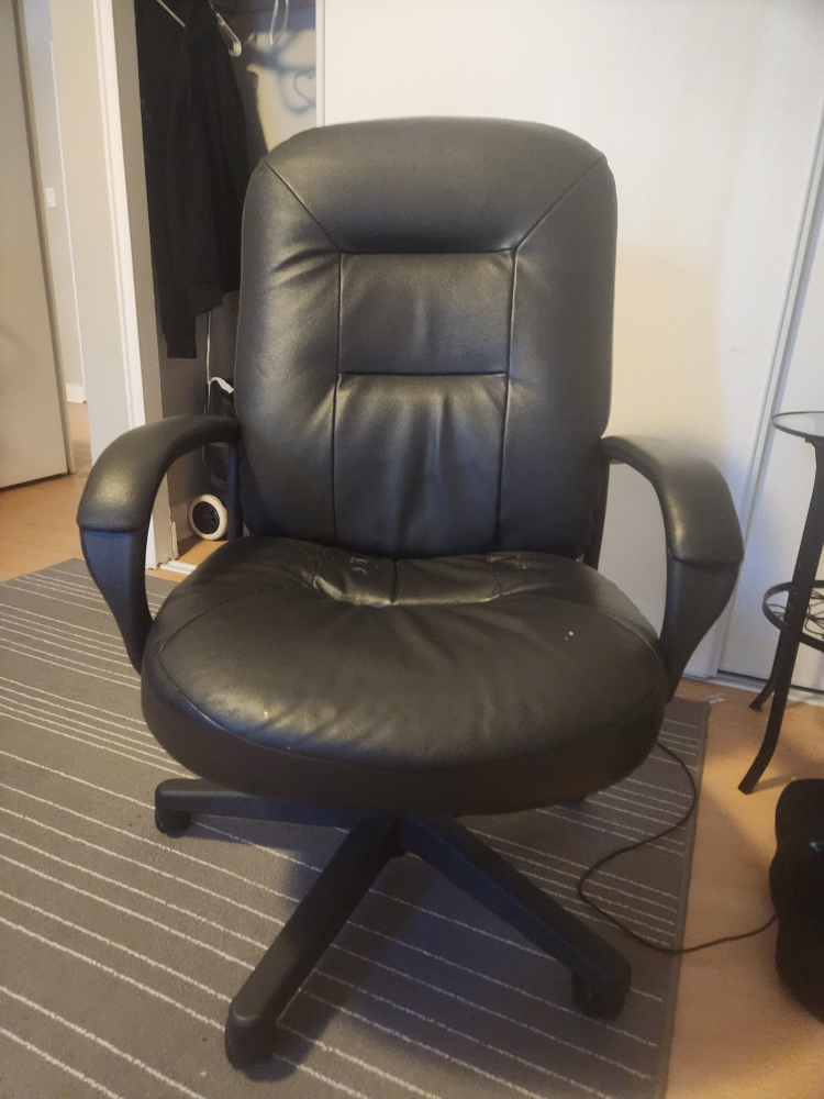 office chair - photo 2