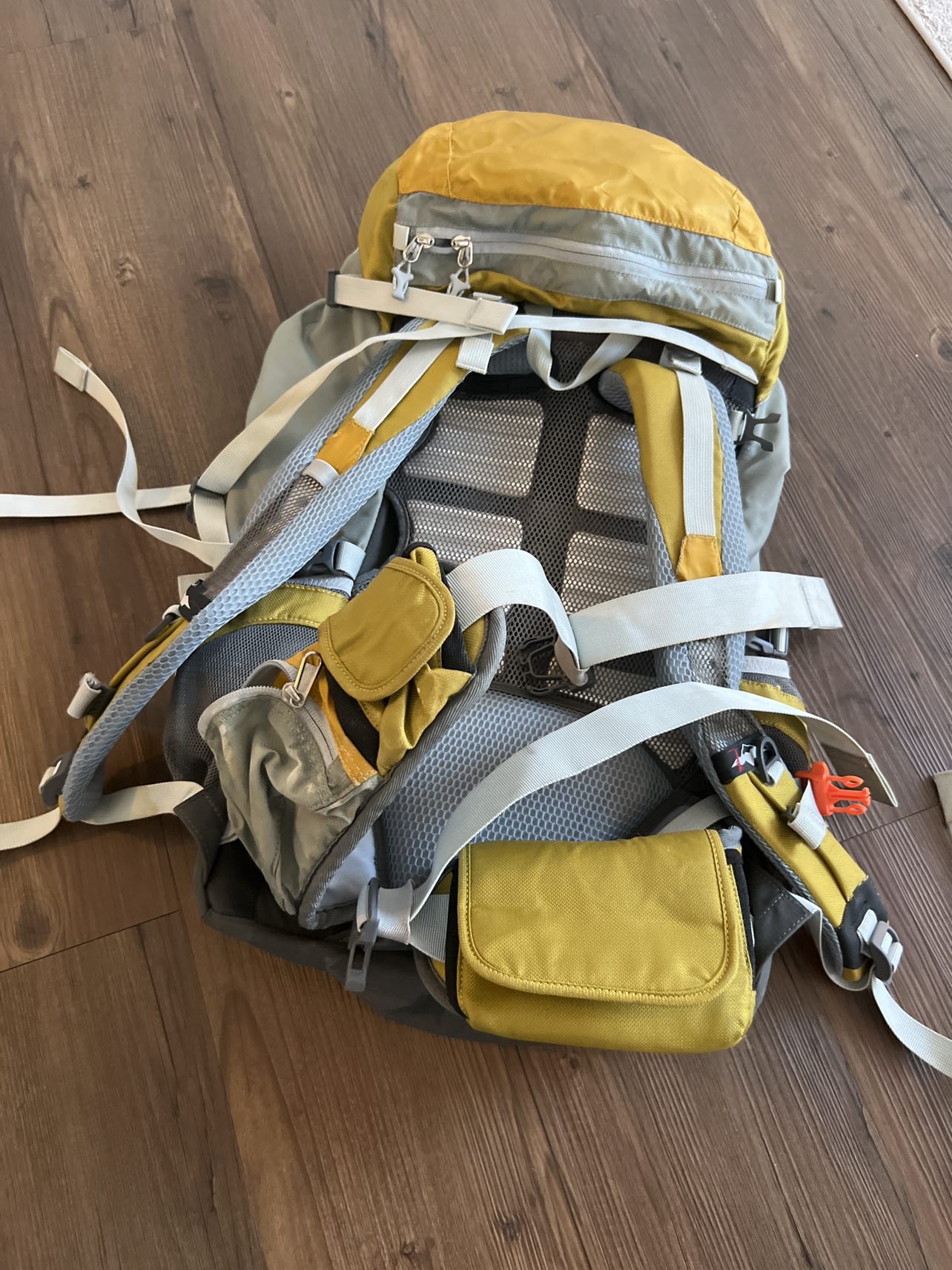 Mountaineering Hiking Outdoor Backpack - photo 4