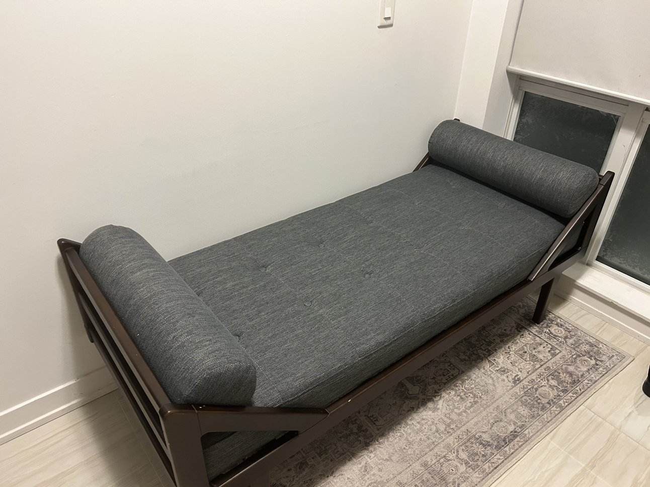 Chaise Lounge
