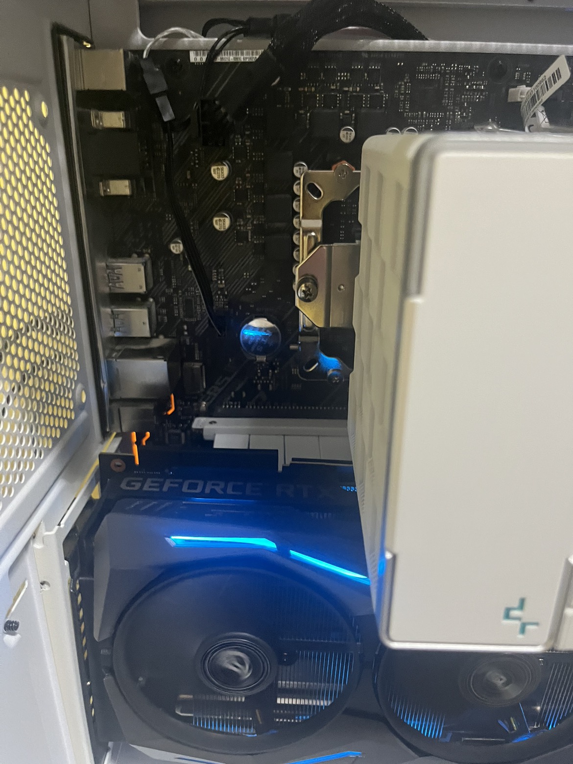 2080TI/8CORE/VALUE GAMING PC(BENCHMARK AT THE END) - photo 4