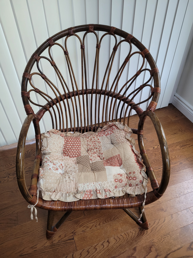 ANY OFFERS??? Rattan/Wicker Full size Chair and Cushion image indicator(5)