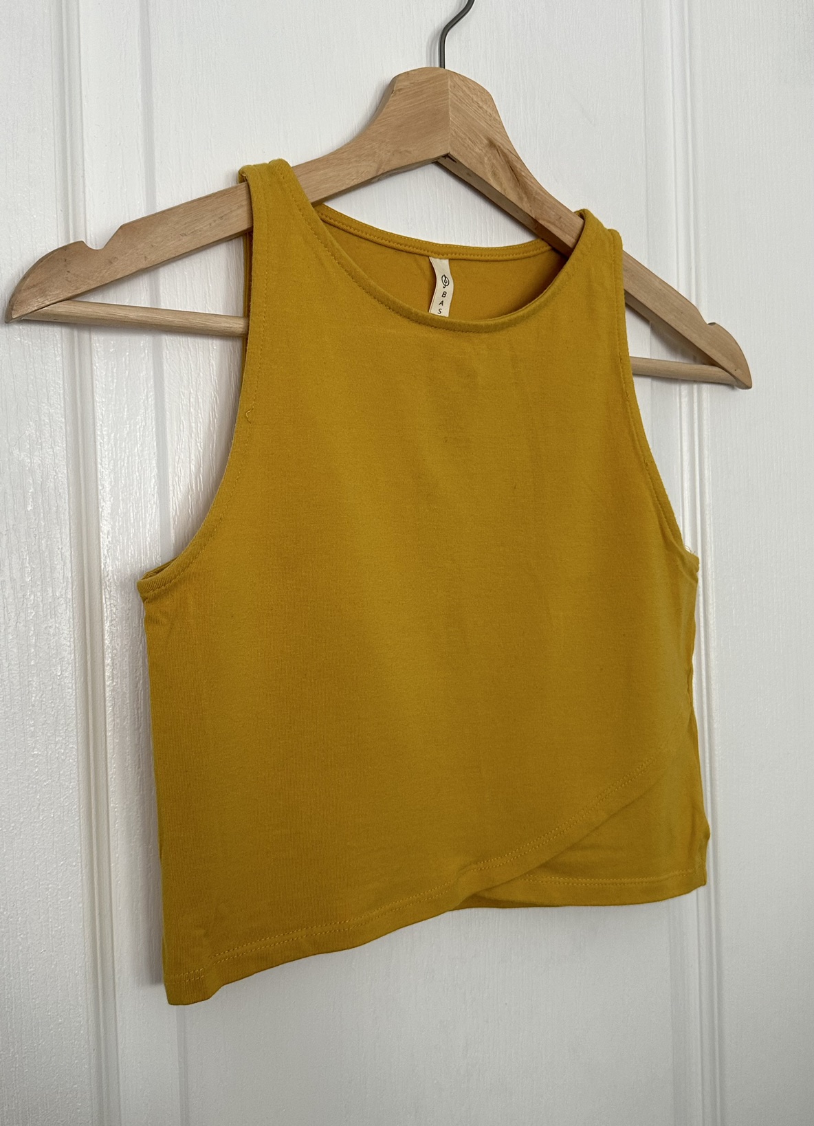 Yellow sleeveless crop top • size M • Stradivarius image indicator(2)