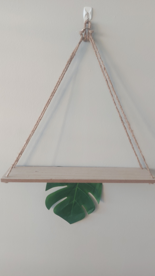 Set of 3 hanging wall shelves image indicator(3)