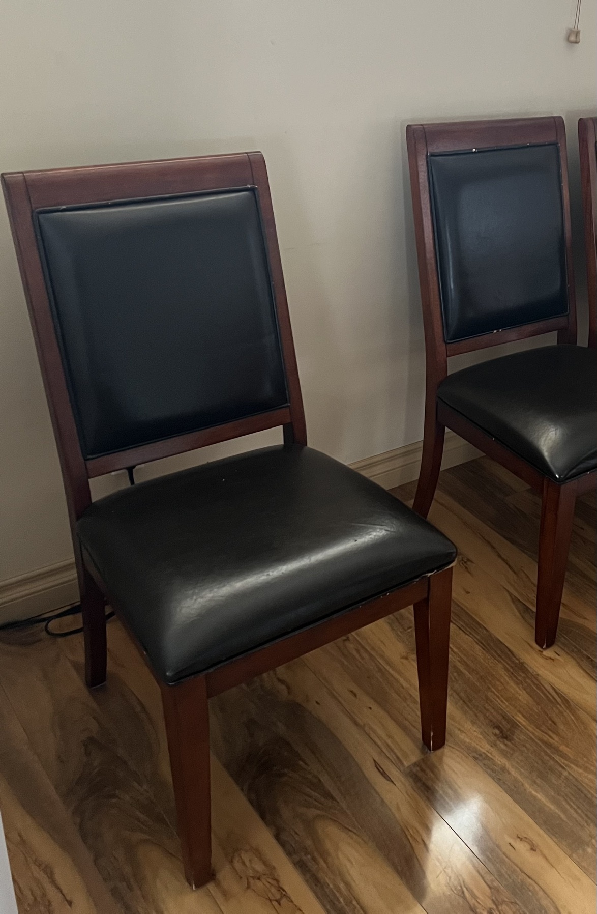 6 Chairs thumbnail