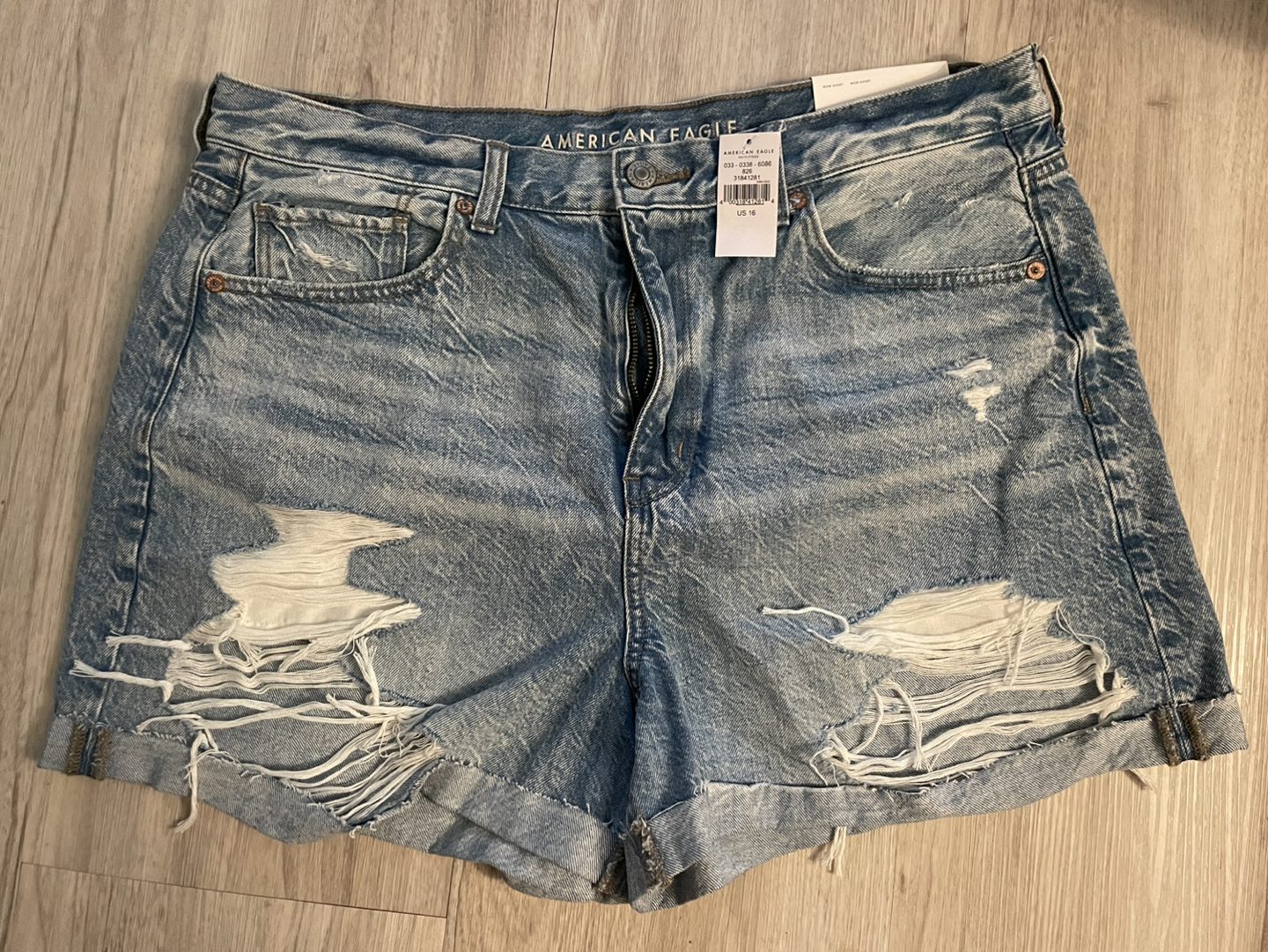 NWT AE Size 16 Mom Short - Ripped Blue Denim thumbnail